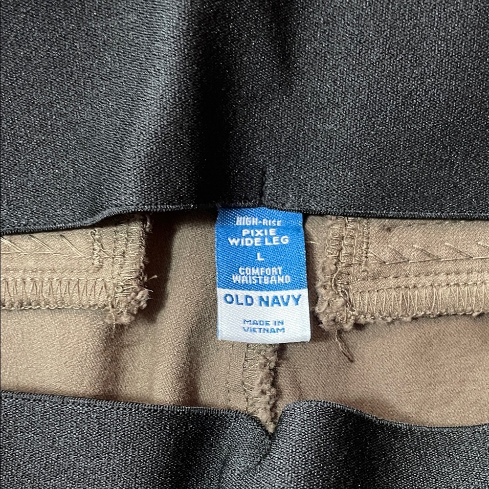 NWOT Old Navy Olive Pixie Wide Leg Pants